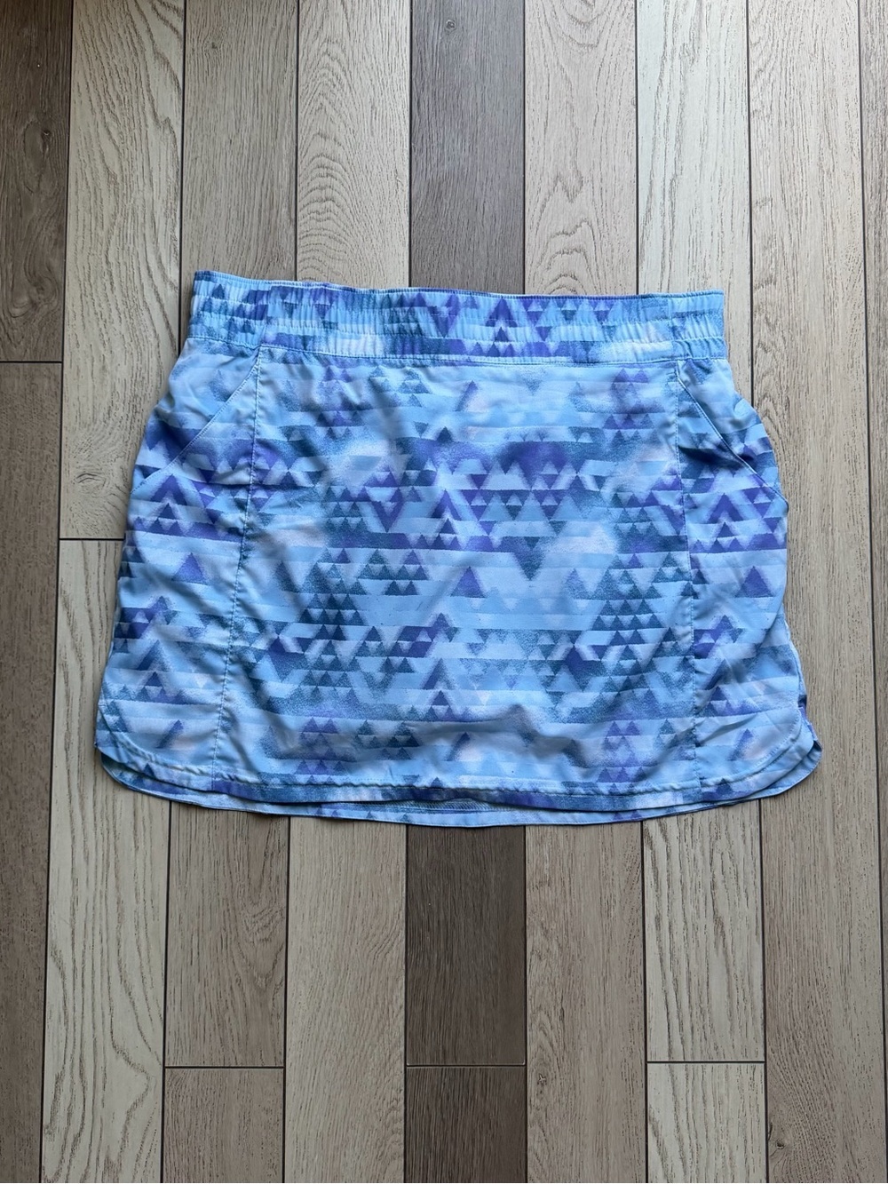 Columbia Light Blue Geometric Print Women’s Skirt XL
